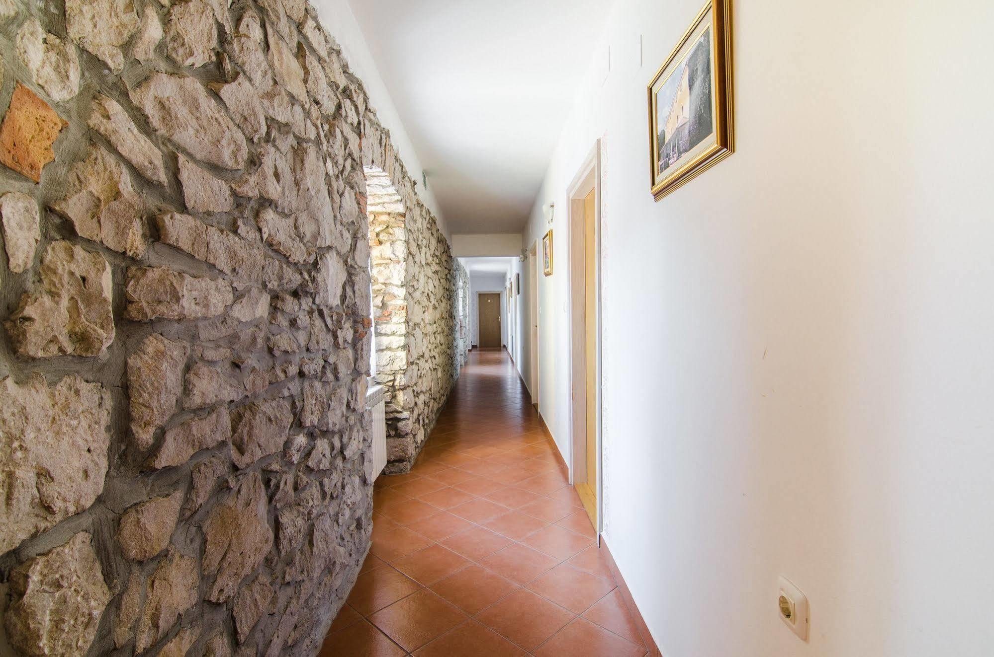 Villa Calussovo Ripenda Kras المظهر الخارجي الصورة